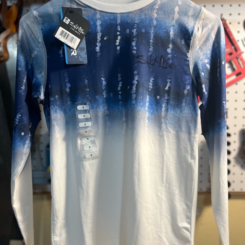 New with tags Salt Life Size S